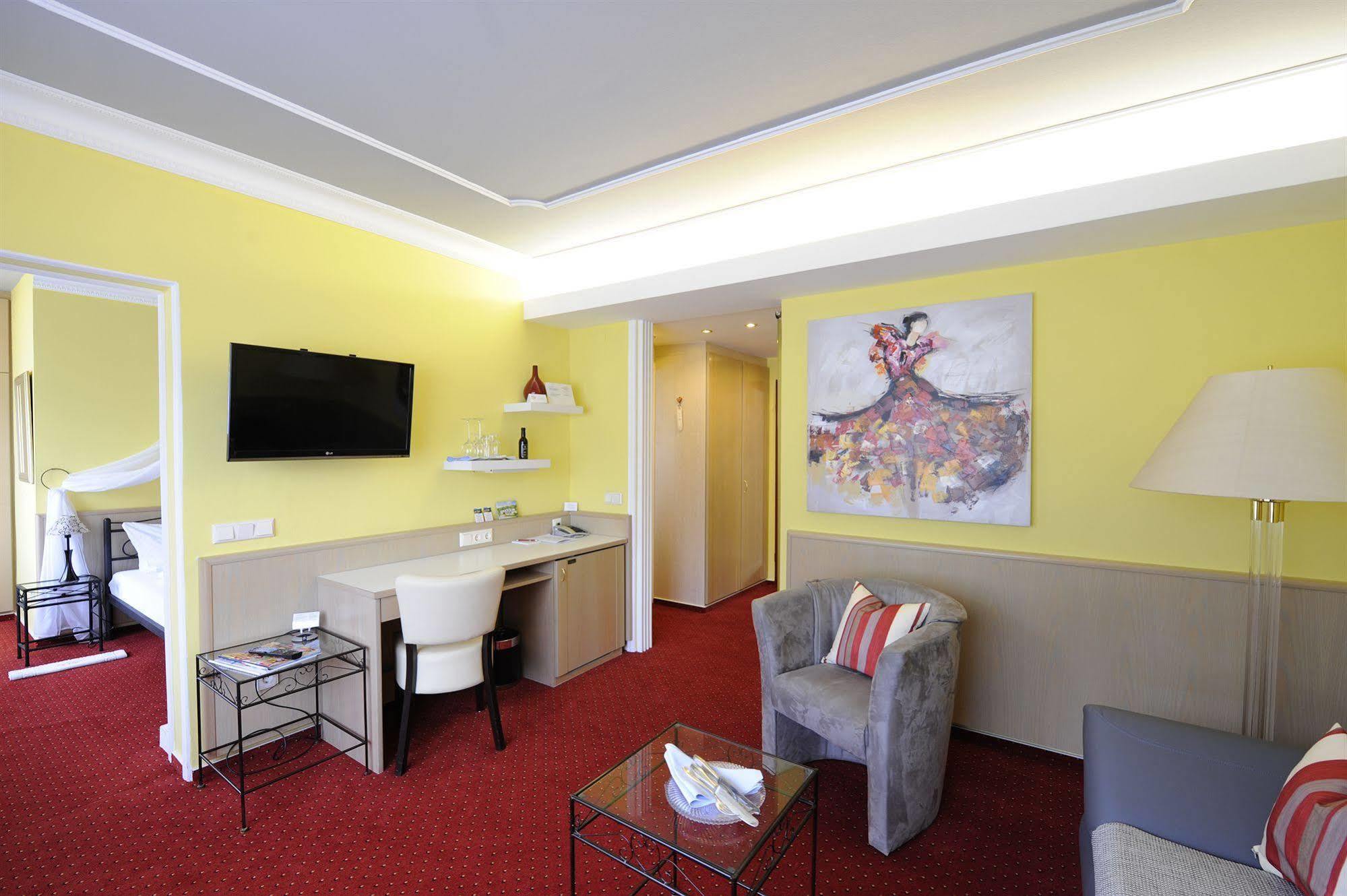 Hotel Ambiente Bad Bellingen Exterior photo